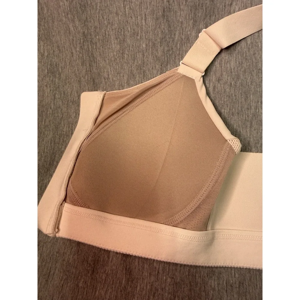 Nike Dri-FIT High Support Sports Bra Women's Small A-C Front Zip Light Pink